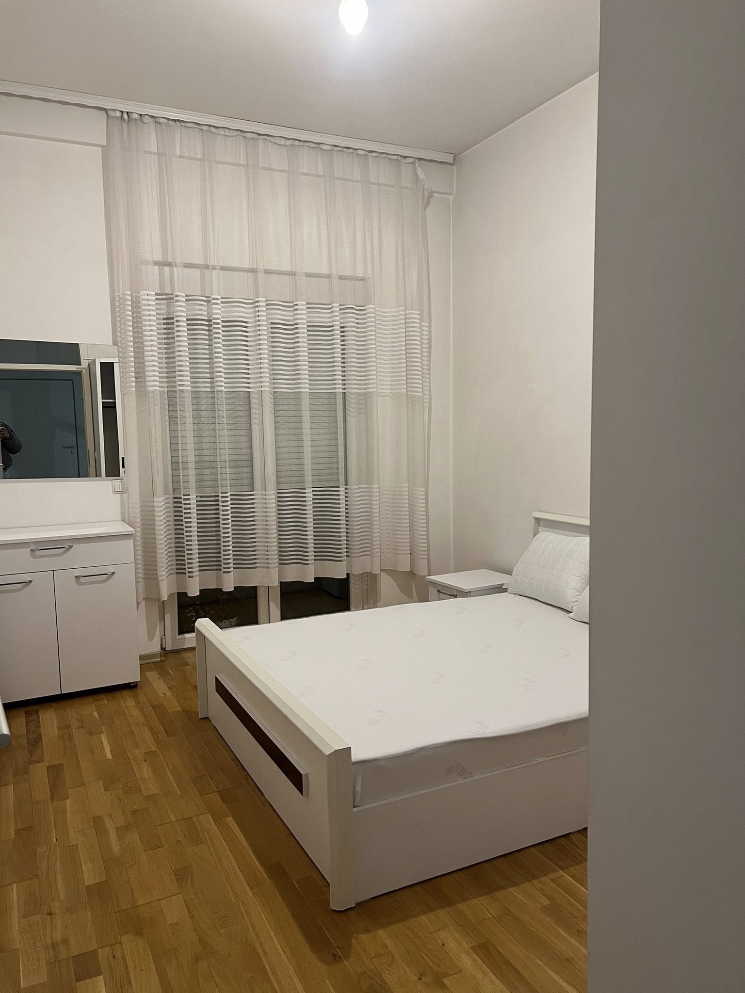 Apartamento en alquiler 1+1 en Bregu i Diellit