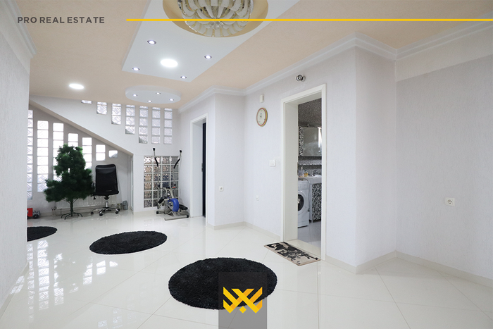 Casa de 800m² en alquiler en dragodan
