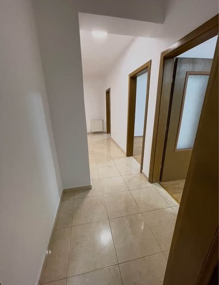 Piso en alquiler 3+1 en Fushë Kosovë (3)