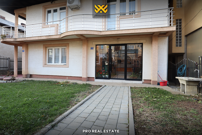 Commercial space 50m² for rent in Bregu i Diellit.