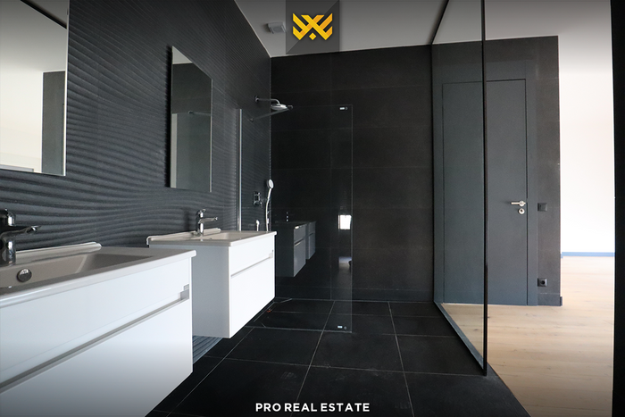 Casa de 425m² en alquiler en el barrio marigona hill