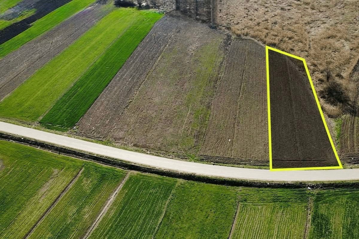 Terreno en venta – Skullan (Graçanicë) (3)