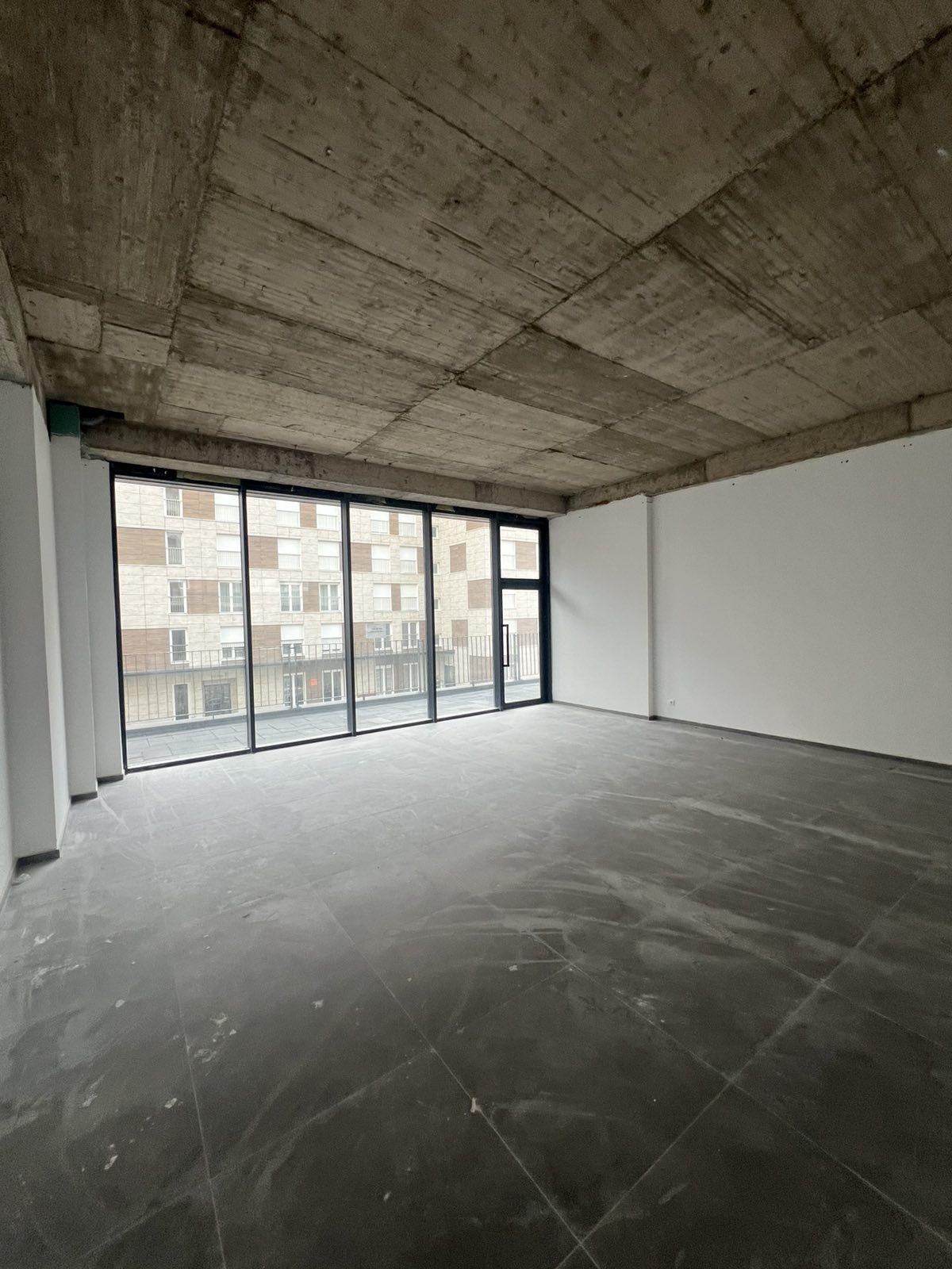 Local en alquiler 100m² en Veternik