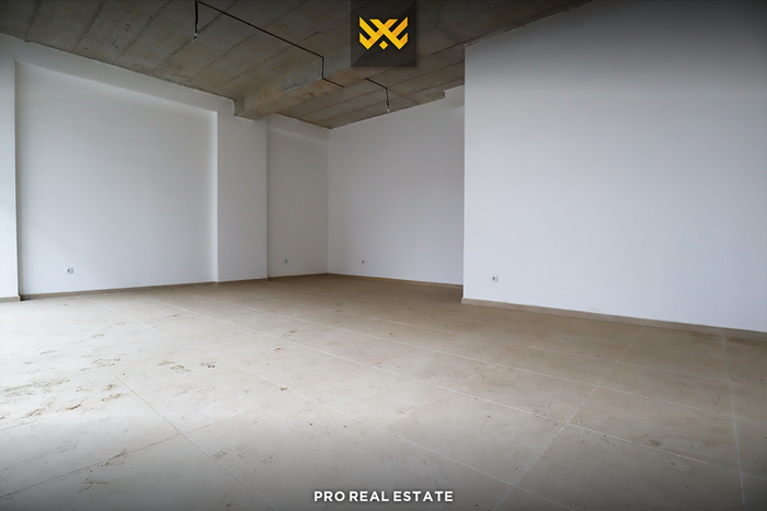 Espaço comercial 55m² à venda em matiçan
