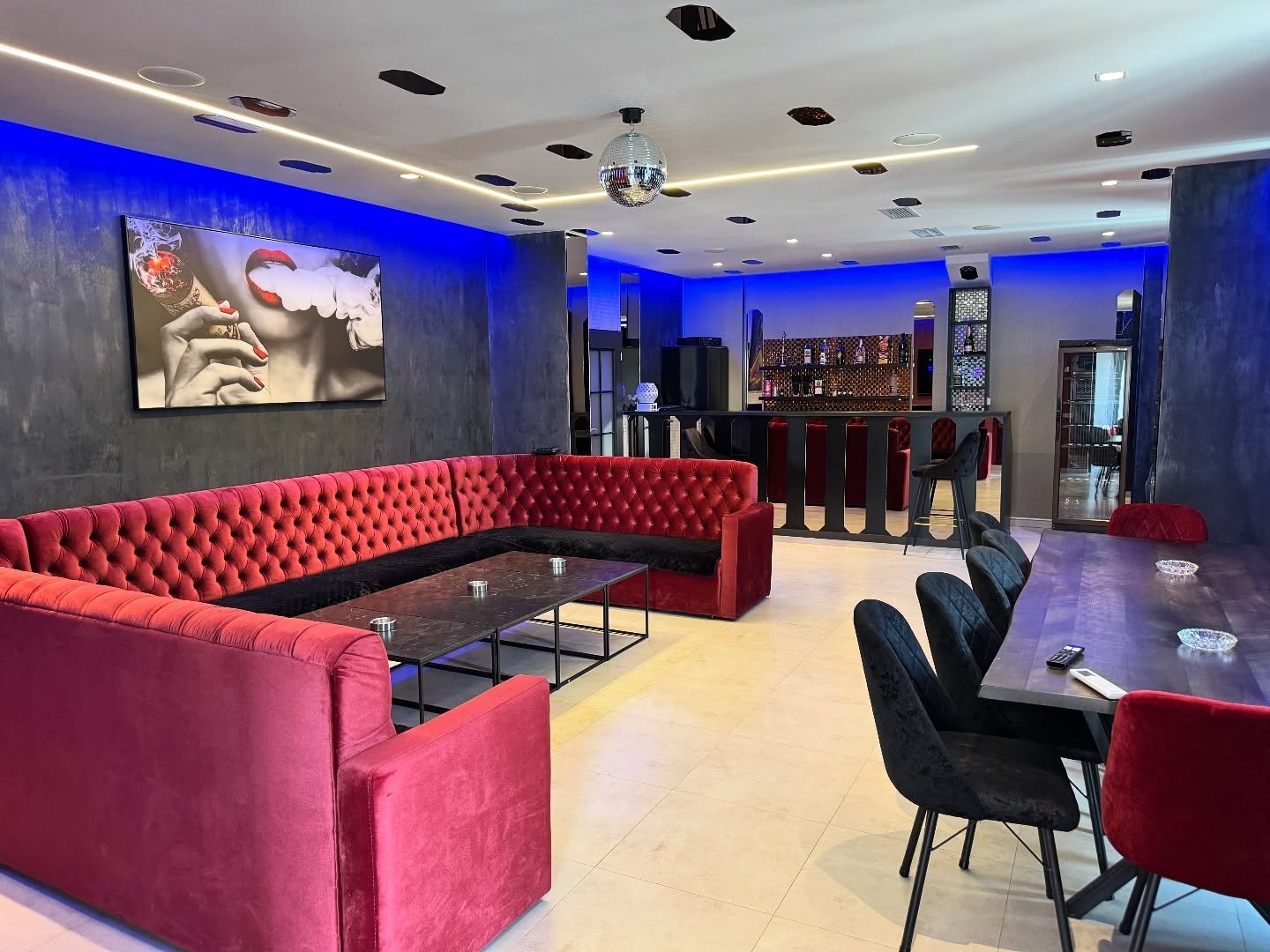 Bar privato in affitto a Pristina!