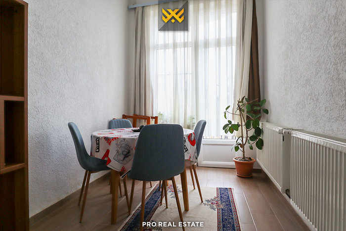 Andar de casa 70m² para alugar em dragodan