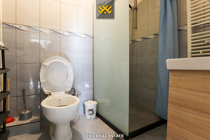 Andar de casa 70m² para alugar em dragodan