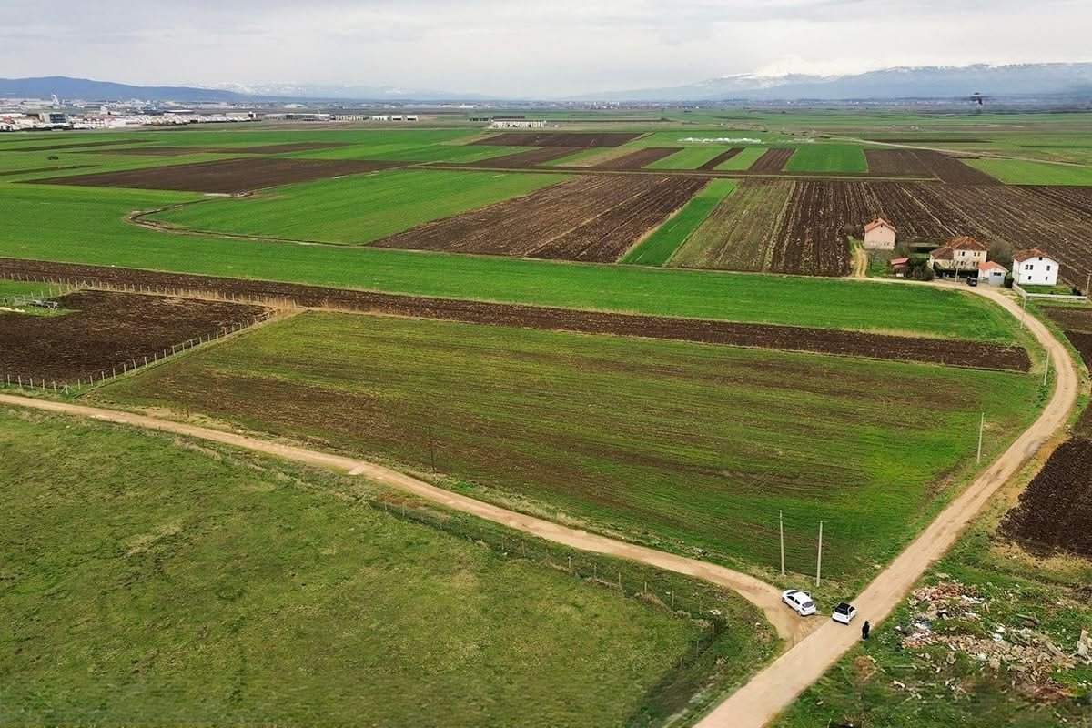 Terreno in vendita nella zona industriale – Miradi e epërme (3)