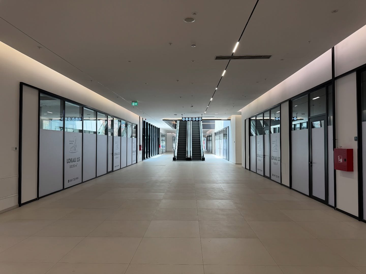 Espaço comercial para alugar no centro – “Dukagjini Residenc”, Prishtinë (3)