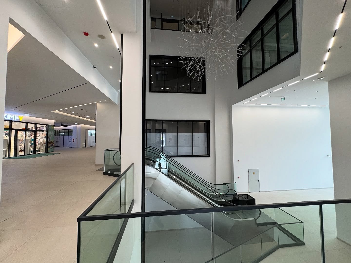 Espaço comercial para alugar no centro – “Dukagjini Residenc”, Prishtinë (5)