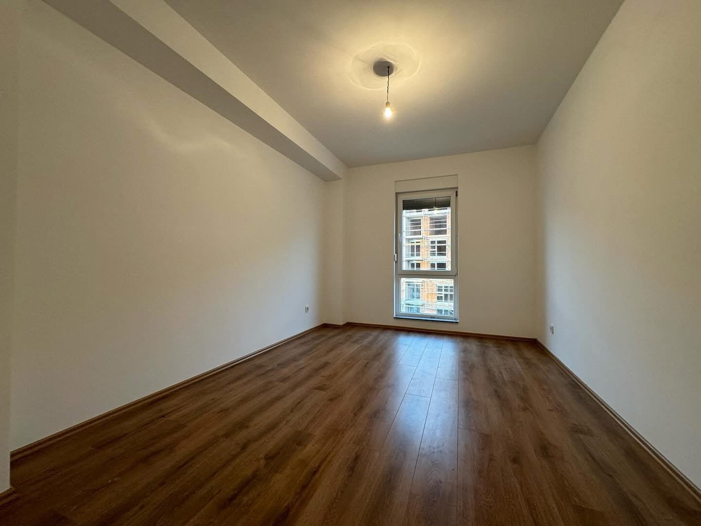 Ático para alugar na zona Prishtina e Re