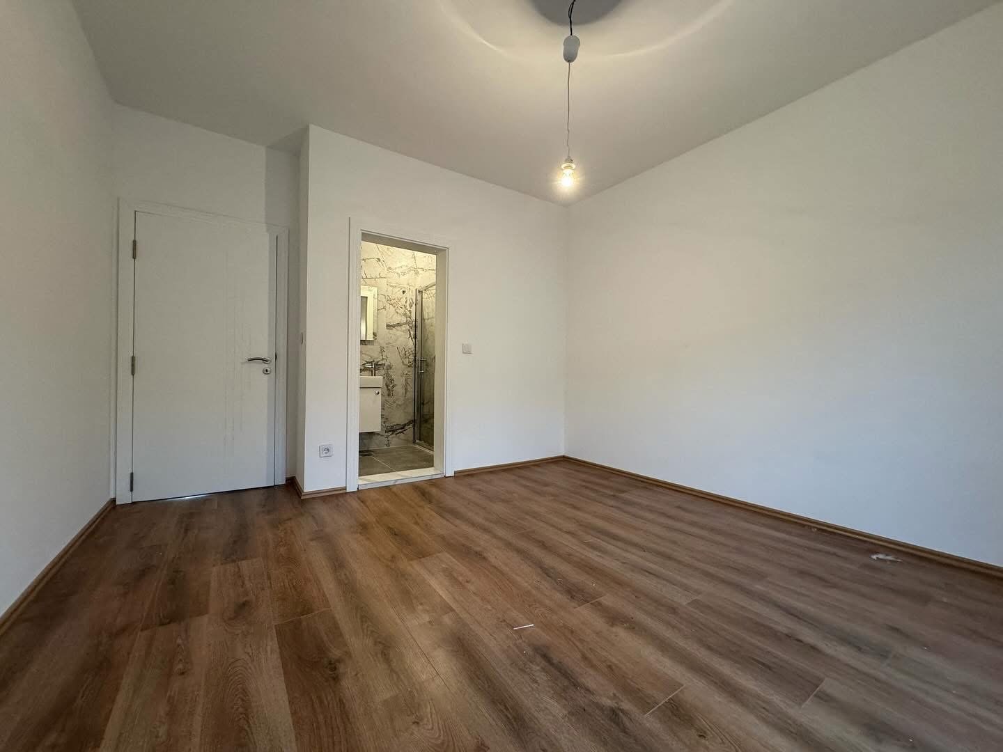 Ático para alugar na zona Prishtina e Re