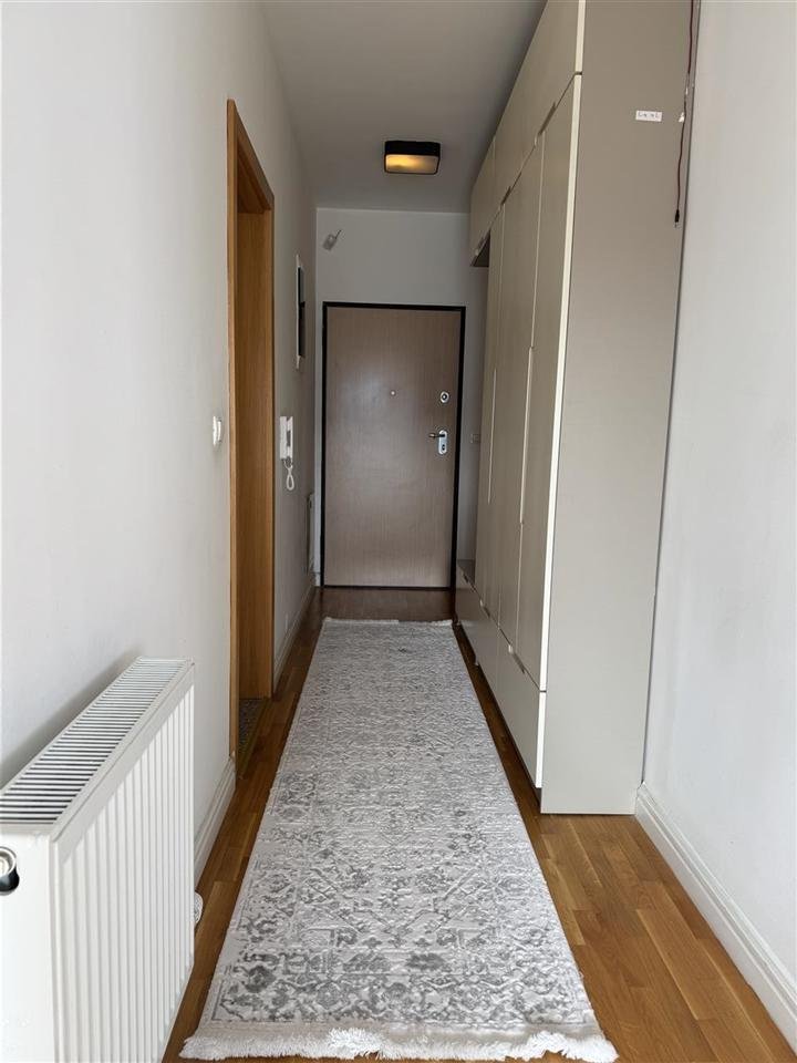 Ático en alquiler – Barrio spitalit