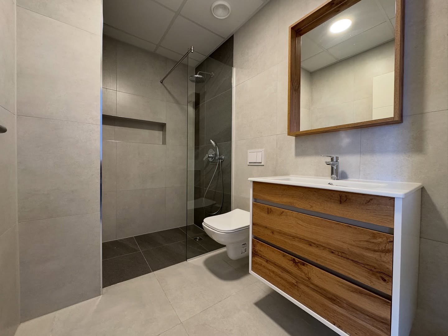 Appartement à louer, rruga c – Quartier kodrina, Prishtinë