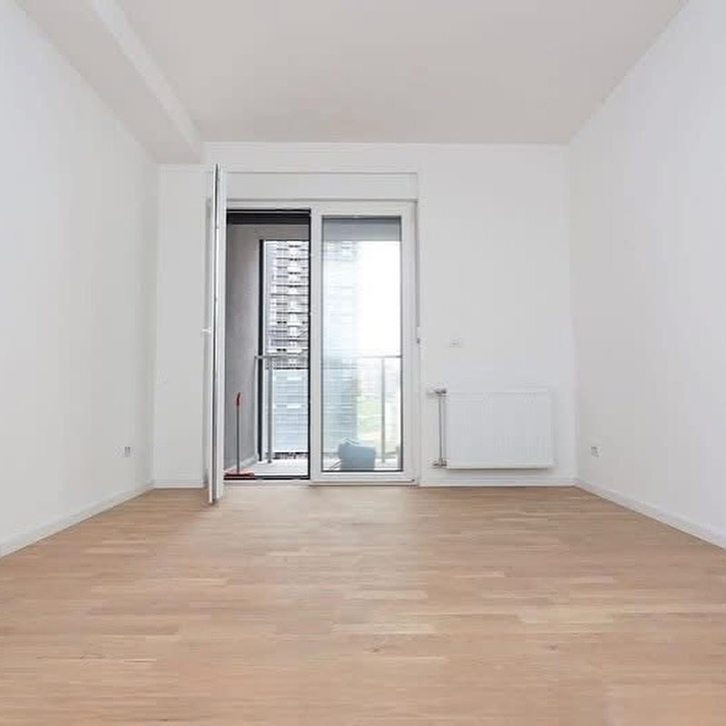 Apartamento/oficina en alquiler 116m² – Lakrishtë (icon tower)