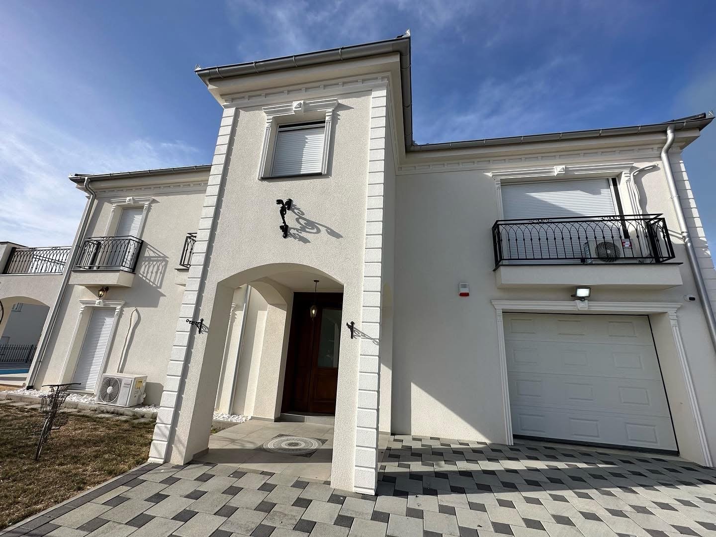 Casas de luxo para alugar em Veternik, Prishtinë.