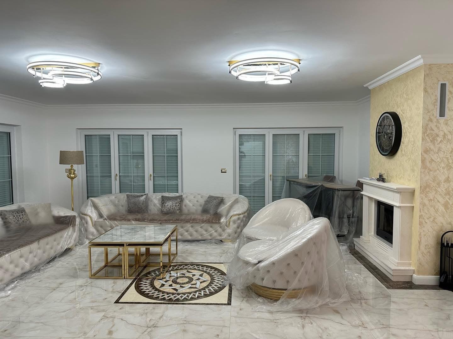 Casas de luxo para alugar em Veternik, Prishtinë.
