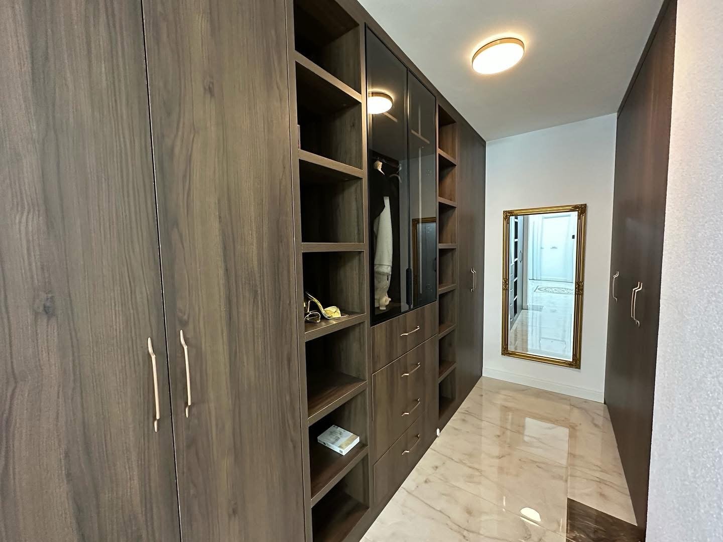 Casas de luxo para alugar em Veternik, Prishtinë.