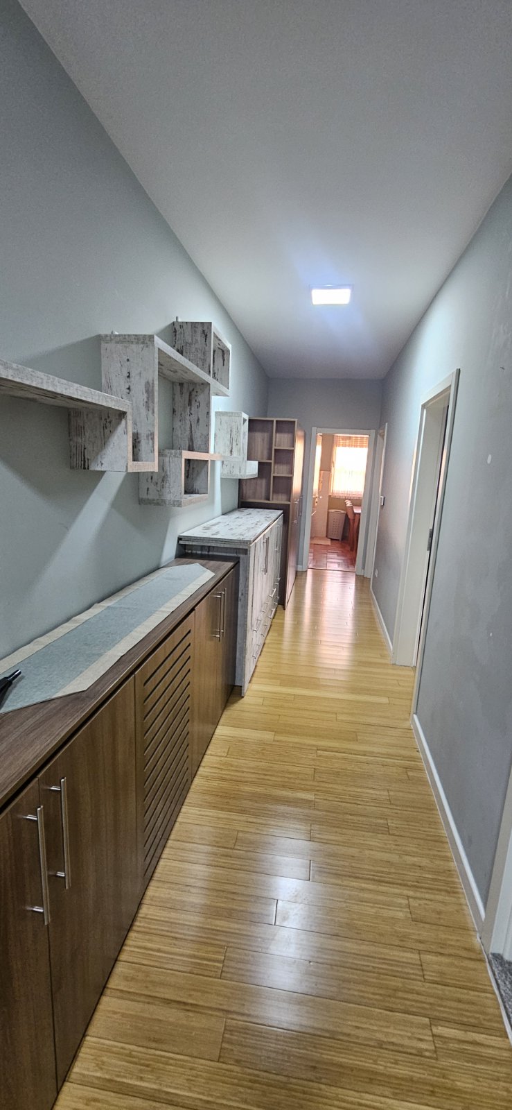 Appartement à louer 3+1 sur la rue b