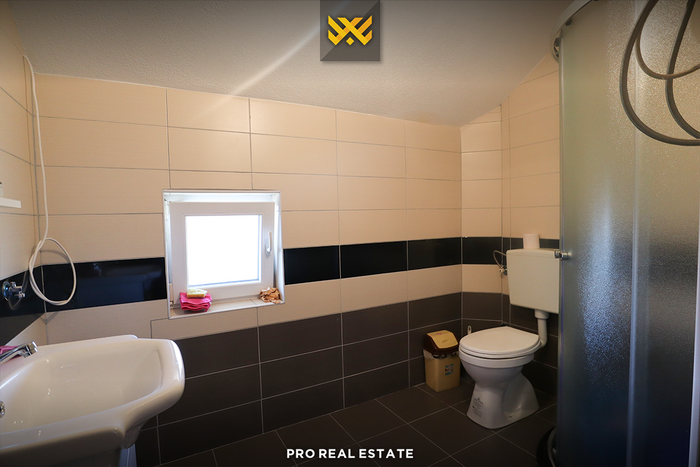 Casa de 210m² à venda na kodra e trimave.