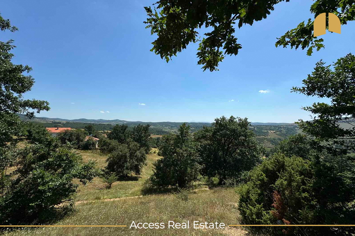 Land for sale with title deed – 41 ari – Novobërdë (2)