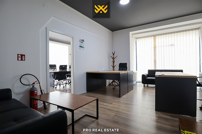 Casa - ufficio 540m² in affitto a Pejton. (3)
