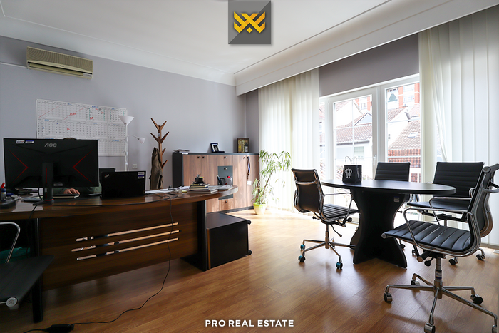 Casa - ufficio 540m² in affitto a Pejton. (5)