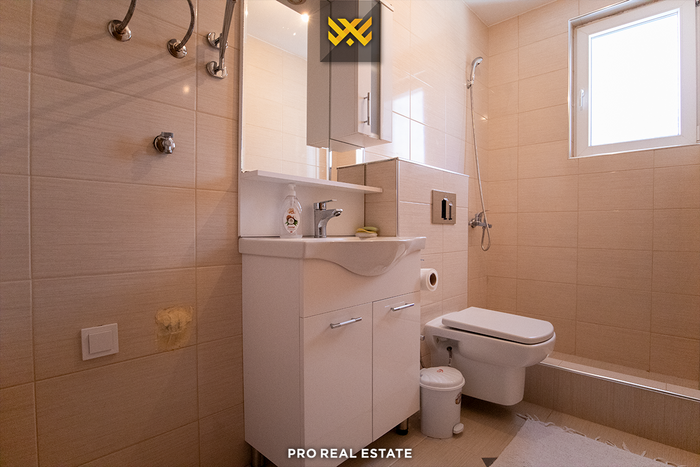 Doppelhaushälfte 165m² + 30m² zum #verkauf in brezovica.