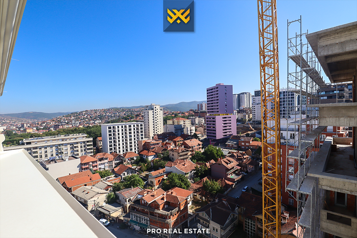 Apartment / office 93m² for rent in muhaxherëve neighborhood