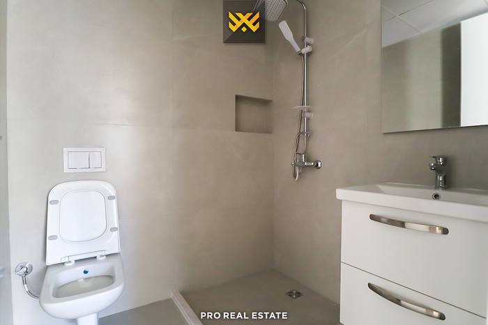Banesë 81.5m² me #qira te Mati 1