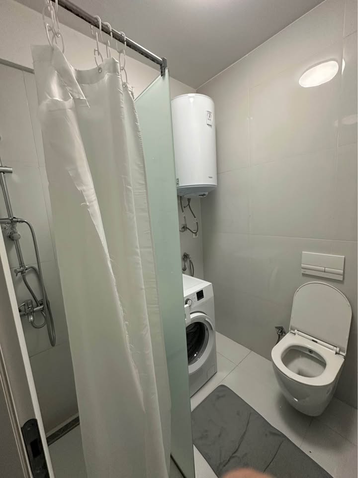 Banesë me qira 2+1 në matin 1
