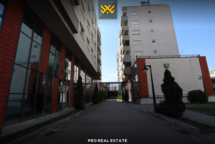 Locale commerciale di 160m² in vendita a emshir