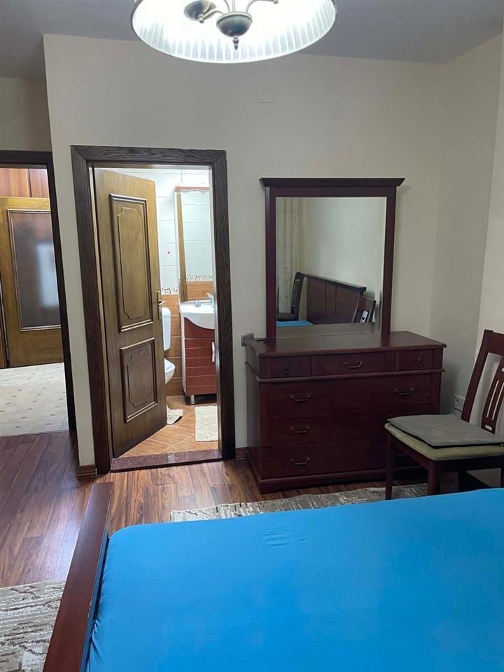 Casa de piso para alugar 2+1 no centro