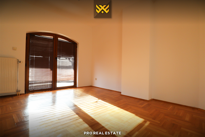 Piso de casa 177m² en alquiler en Mati 1