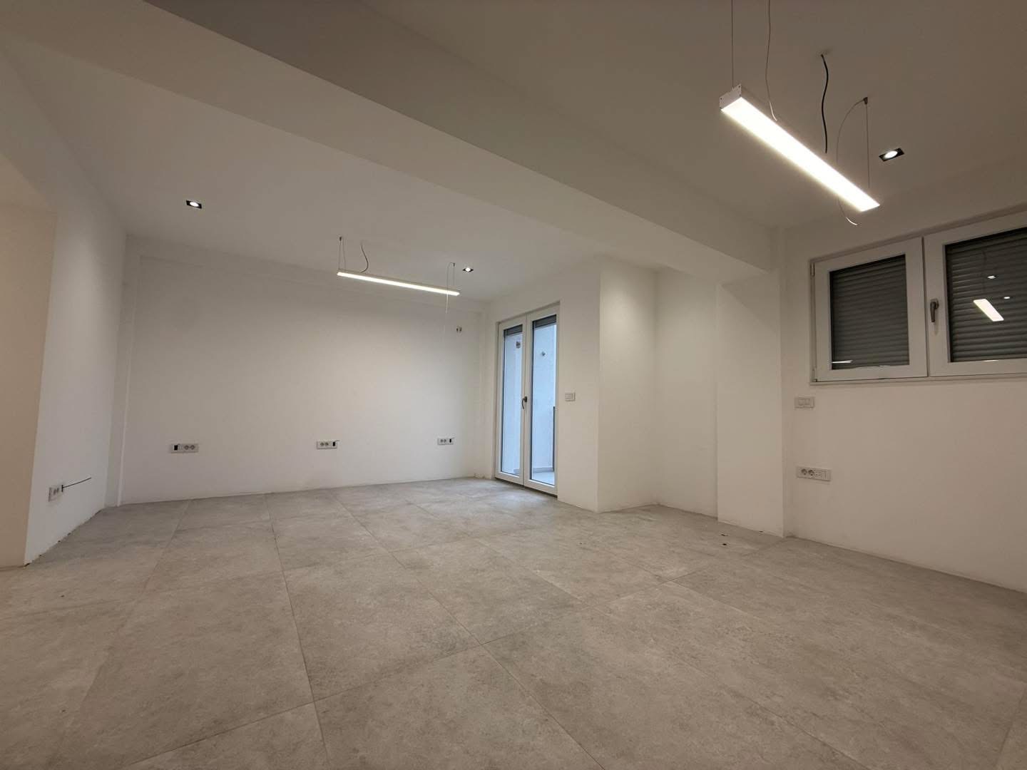 Zyre me qira 60m² në ulpianë