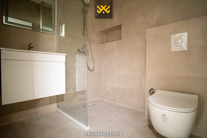 Appartement de 81,6m² à #vente à Veternik (3)