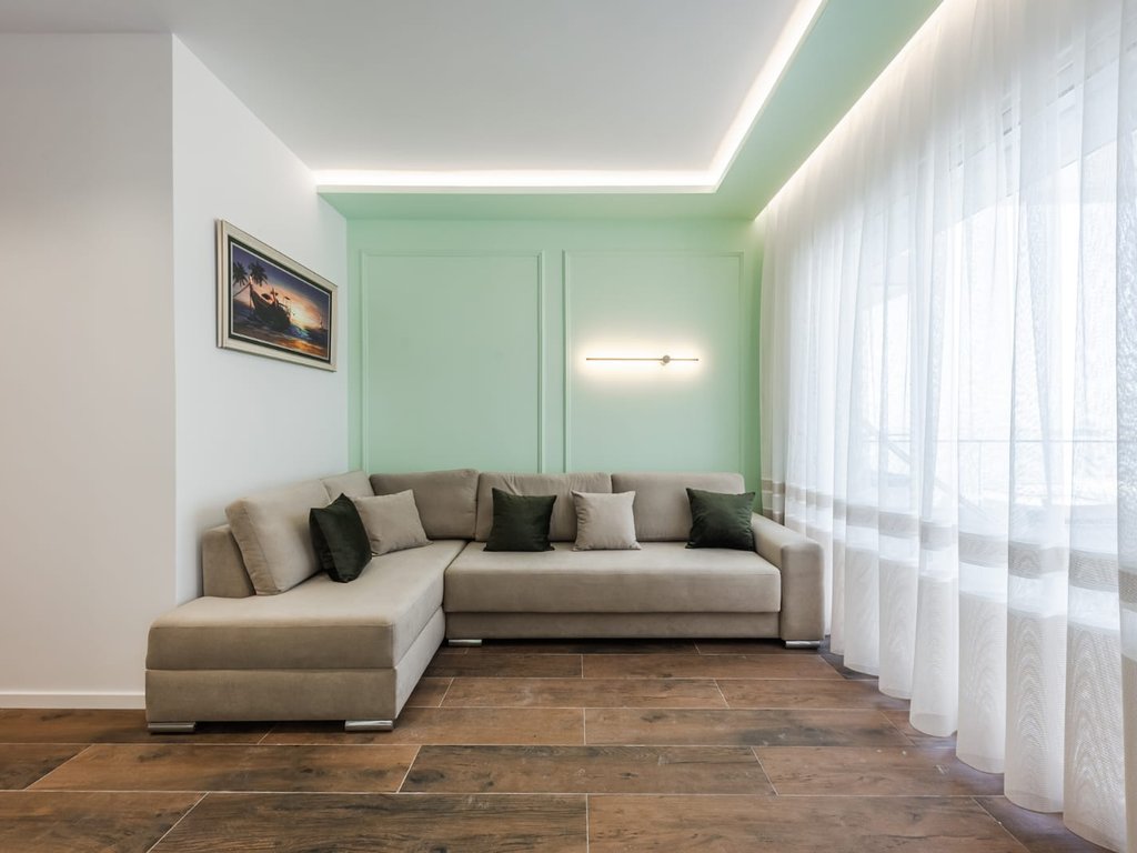 2+1+2 room apartment for sale, near the lungomare!