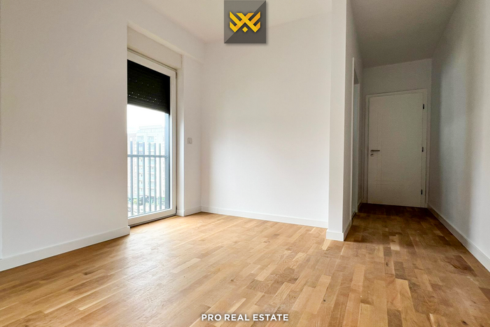 Appartamento / ufficio 116m² in affitto su via b