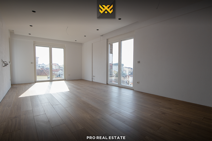 Appartement penthouse 300m² +40m² en #location à muhaxherëve