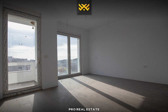 Appartement penthouse 300m² +40m² en #location à muhaxherëve