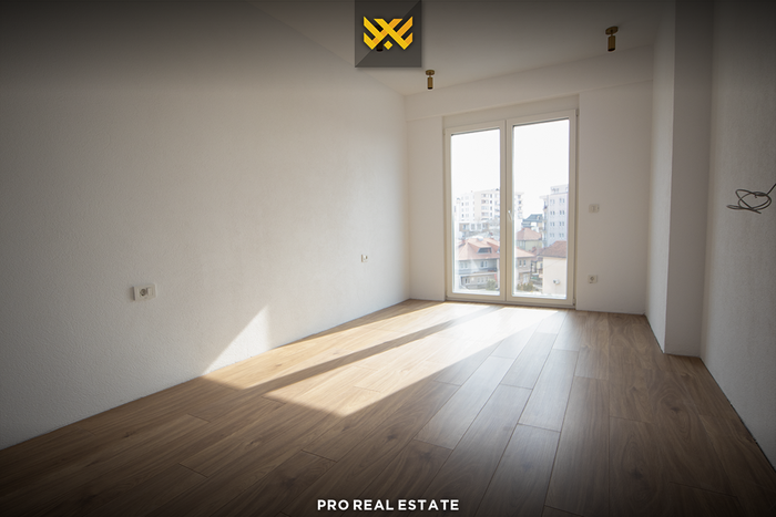 Appartement penthouse 300m² +40m² en #location à muhaxherëve