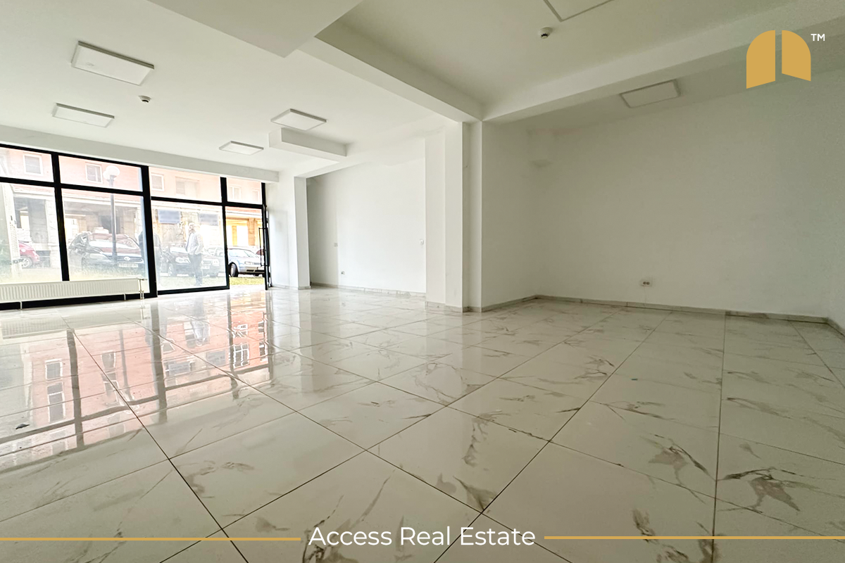 Local à louer – 68m² – Velani (4)