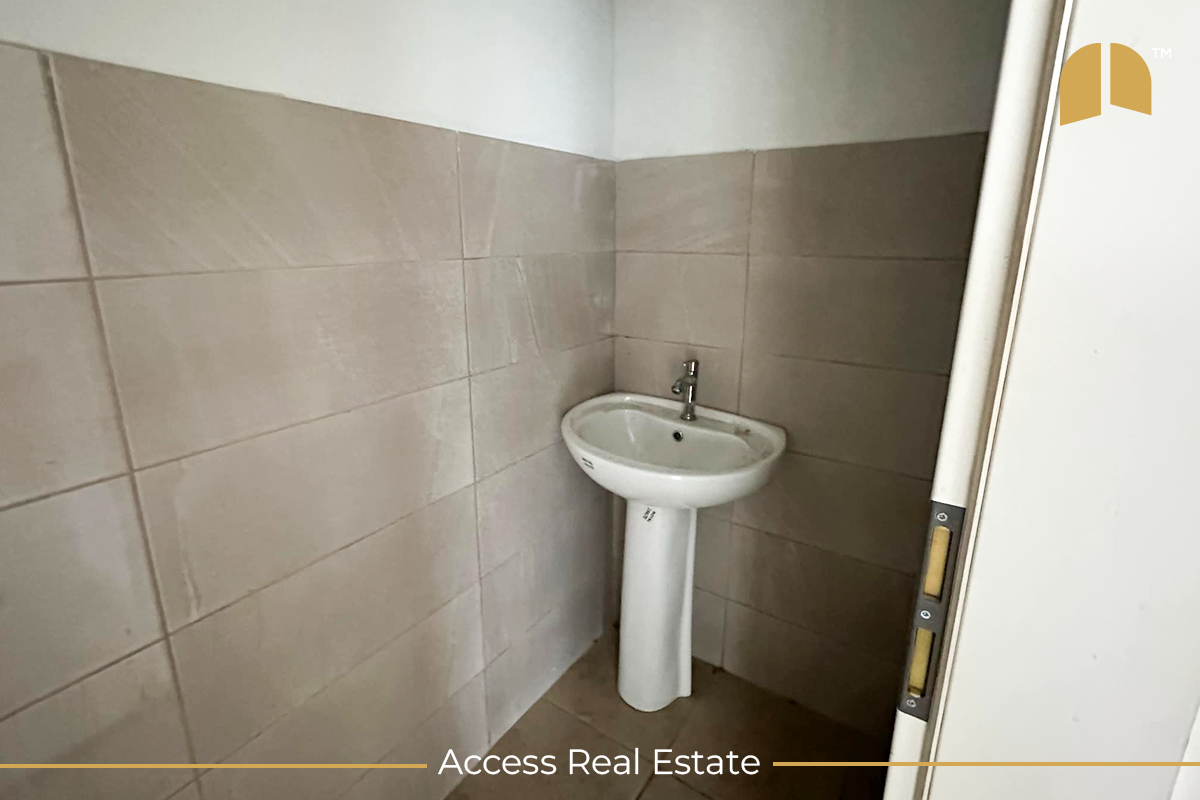 Local à louer – 68m² – Velani (5)