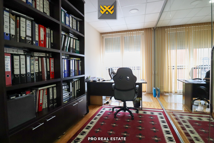 Local / bureau 165m² à louer à Veternik (4)