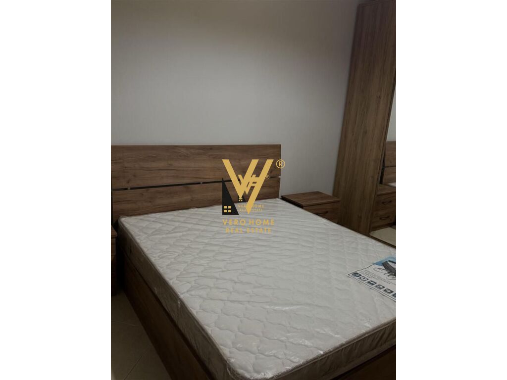 Apartamento 2+1+blk en alquiler en rr. Myslym shyri 700 euros (4)