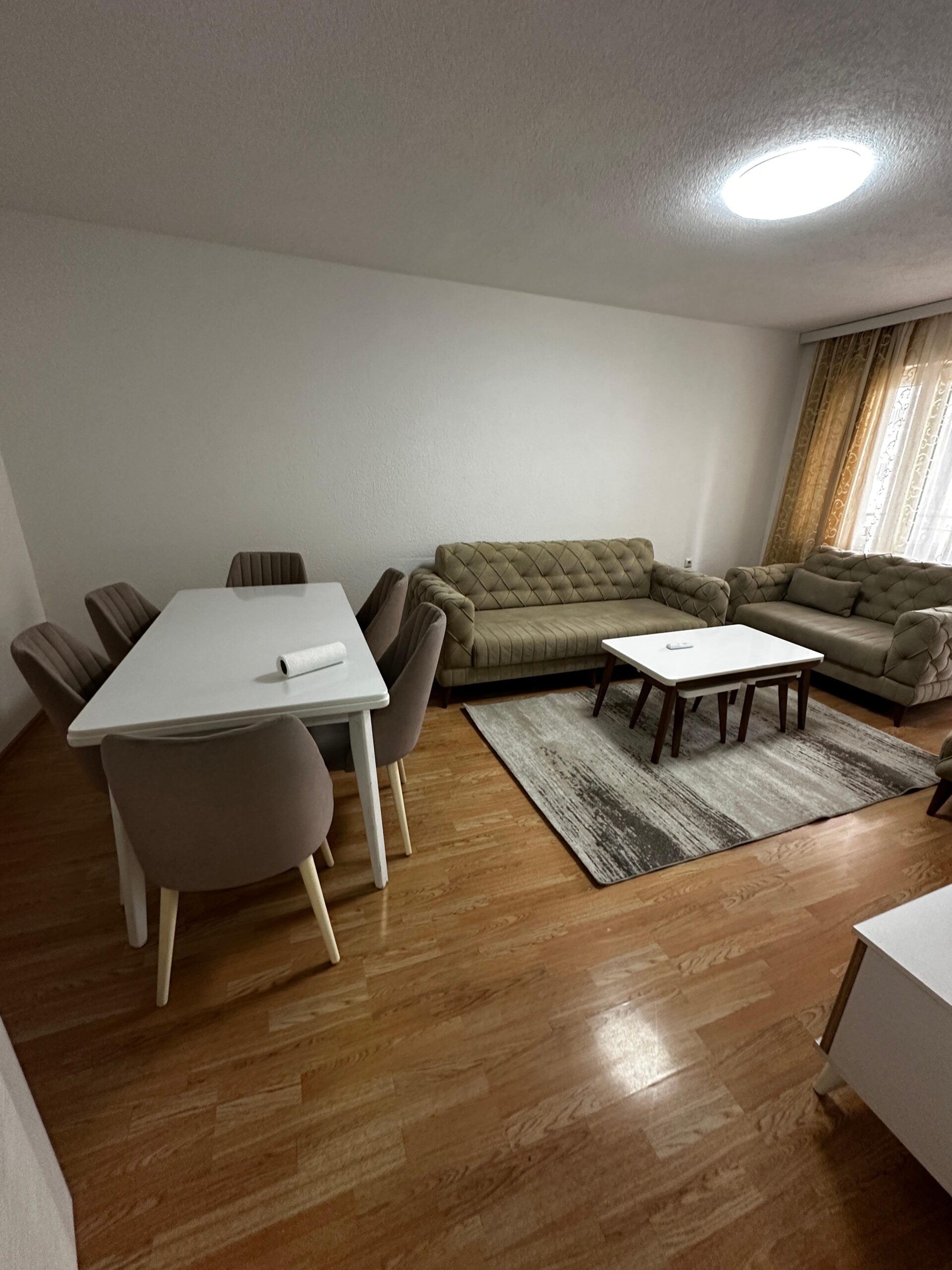 2+1 wohnung zur miete in Bregu i Diellit