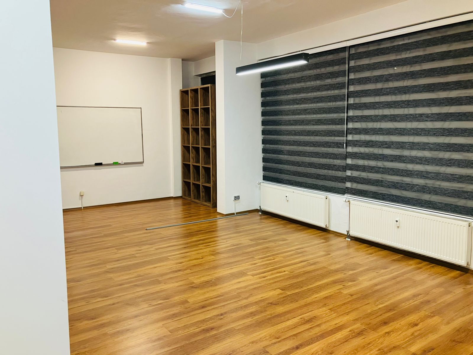 Espacio comercial en venta 135m² en Kalabri (emshir)