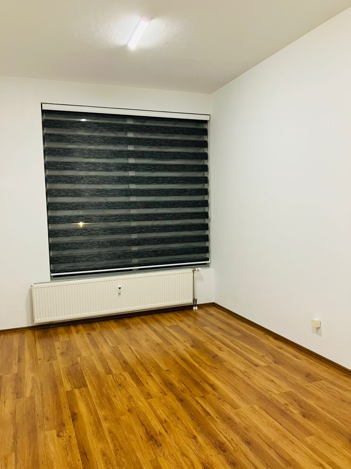 Espacio comercial en venta 135m² en Kalabri (emshir)
