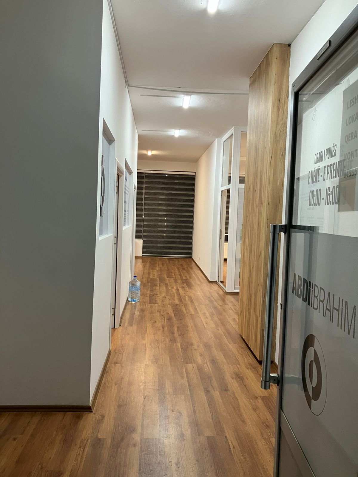 Espacio comercial en venta 135m² en Kalabri (emshir)