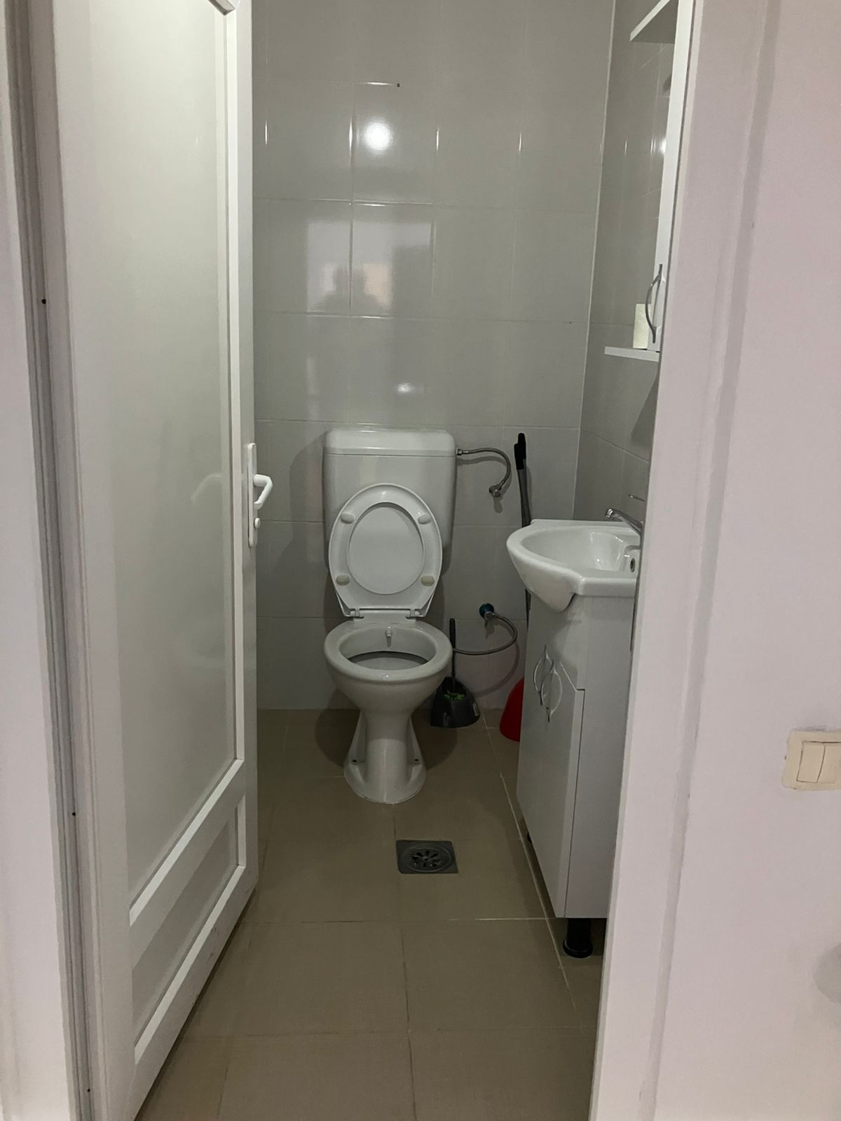 Espacio comercial en venta 135m² en Kalabri (emshir)